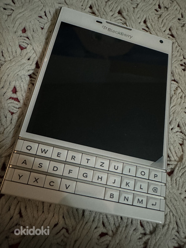 Телефон Blackberry (фото #1)