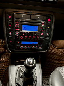 VOLKSWAGEN SHARAN 2.0 103kW Manuaal (14 foto / 14)