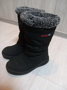 Зимние ботинки ReimaTec Sophis s.32. Куплены в магазине Weekend.