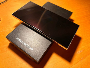 Samsung Galaxy S23 Ultra 256GB White (2 foto / 7)