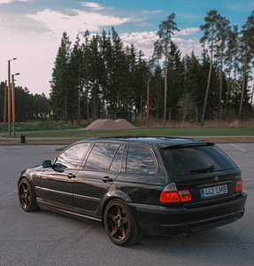 BMW 330 3.0 150kW (4 foto / 10)