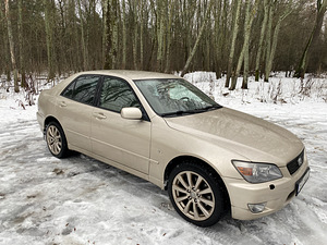Lexus IS200 2005 LPG gaas (8 foto / 12)