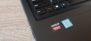 Lenovo Ideapad 300 (4 foto / 5)
