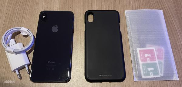 iPhone XS MAX 64 ГБ «серый космос» (фото #1)