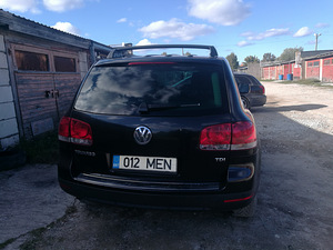 Vw touareg 2.5 128kw 2004a. (3 foto / 6)