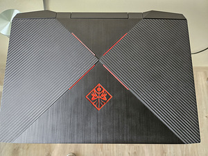 HP Omen 144Hz RTX 2070 i7 9750H 16gb (6 foto / 10)