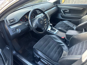 Volkswagen CC (6 фото из 10)