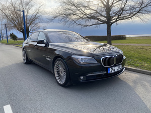 BMW 750li f02 (2 foto / 13)