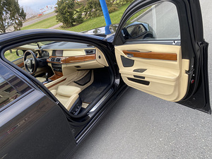 BMW 750li f02 (5 foto / 13)
