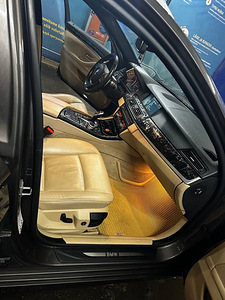 BMW 530 Xdrive (12 foto / 12)