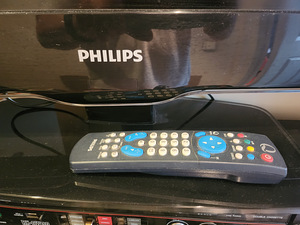 Professional LCD TV PHILIPS 26HFL5870D/10 (3 foto / 5)
