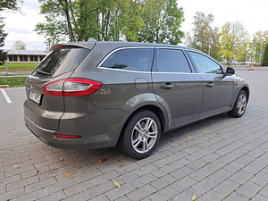 Ford Mondeo 2.0 103kW (4 foto / 8)