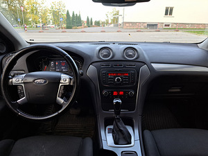 Ford Mondeo 2.0 103kW (5 foto / 8)
