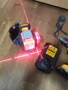 Dewalt dce 089 r (4 фото из 7)