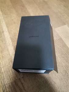 Samsung s9 (5 фото из 6)