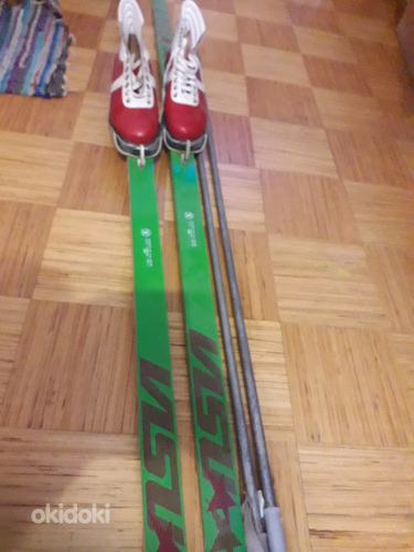 Продам лыжи с ботинками (фото #1)