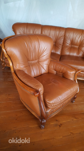 Диван + 2 кресла, кожаные (фото #6)