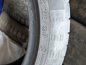 215/45/R17 Suverehvid Continental (2 foto / 3)
