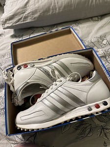 Кроссовки Adidas. (1 фото из 1)