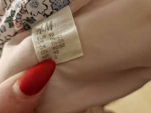 Жилетка H&M 92 (4 фото из 4)