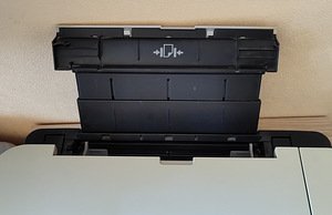 Принтер Canon Pixma MP240 (6 фото из 8)
