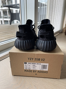 Yeezy Boost 350 V2 Onyx 38 (2 foto / 5)