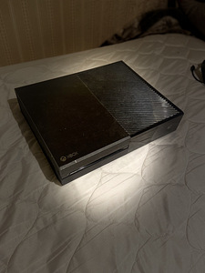 Müüa xbox one fat 800gb (5 foto / 10)