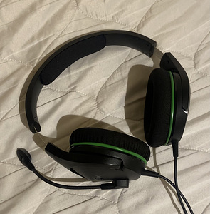 Müüa xbox one fat 800gb (7 foto / 10)