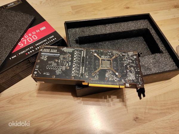 AMD RX 5700 (фото #2)