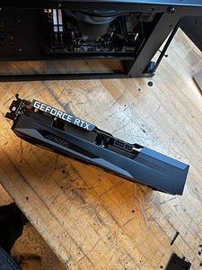 AORUS Nvidia RTX 3060 Ti 8GB (6 foto / 7)