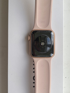 Apple watch SE (2 фото из 2)