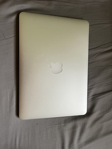 MacBook Pro, Retina 13, late 2012 (1 foto / 3)