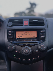 Honda Accord (11 foto / 15)