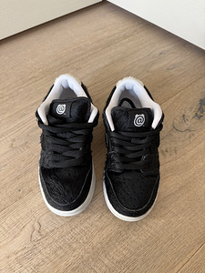 Nike & Bearbrick sneakers (5 foto / 7)