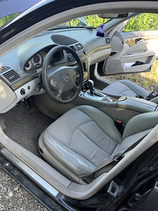 Mercedes-Benz e320 (4 foto / 6)
