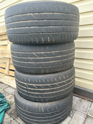 Летние шины 215/35 R18