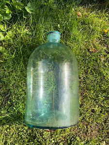 Müüa suured veinipudelid (2 foto / 4)