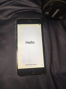 iPhone 6 64 ГБ (1 фото из 2)