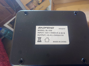 Baofeng BL-5X6 docking station (2 foto / 3)
