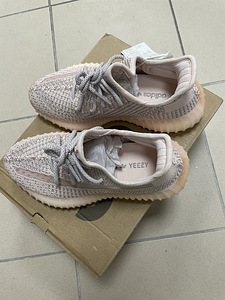 Adidas Yeezy boost 350v2 (3 foto / 3)