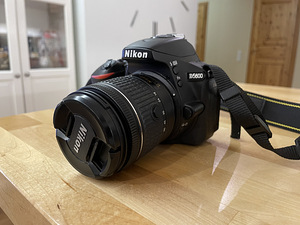 Никон Д5600 (2 фото из 3)