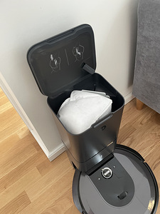 IRobot i7+ (2 фото из 4)