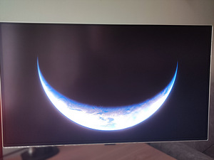 27" Odyssey OLED G6 G61SD QHD 240Hz Monitor (1 foto / 4)