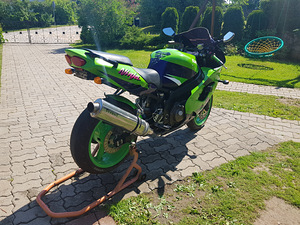 Kawasaki Zx9r (5 фото из 5)