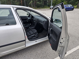 Skoda Octavia A5 1.9 TDI (5 foto / 11)