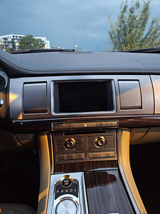 Jaguar XF S 3.0 202kW (14 foto / 15)