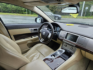Jaguar XF S 3.0 202kW (10 foto / 15)