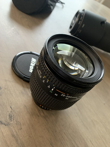 AF Nikkor 28-200mm 1:3.5-5.6 D (5 foto / 5)