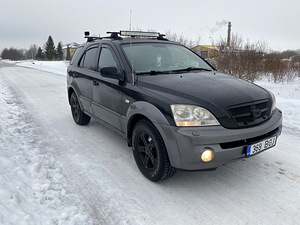 Kia sorento (3 фото из 6)