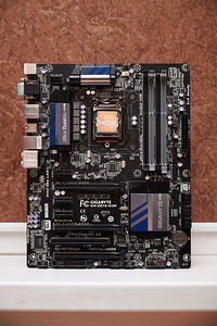 INTEL CORE I7 4770k + GA-Z87X-D3H + 16GB RAM (1 foto / 2)
